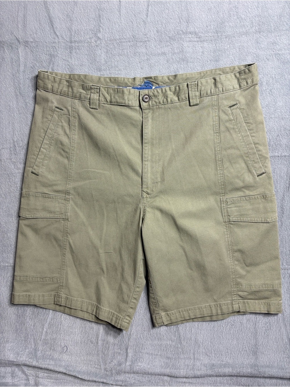 TOMMY BAHAMA Chino Flat Front Cargo Shorts